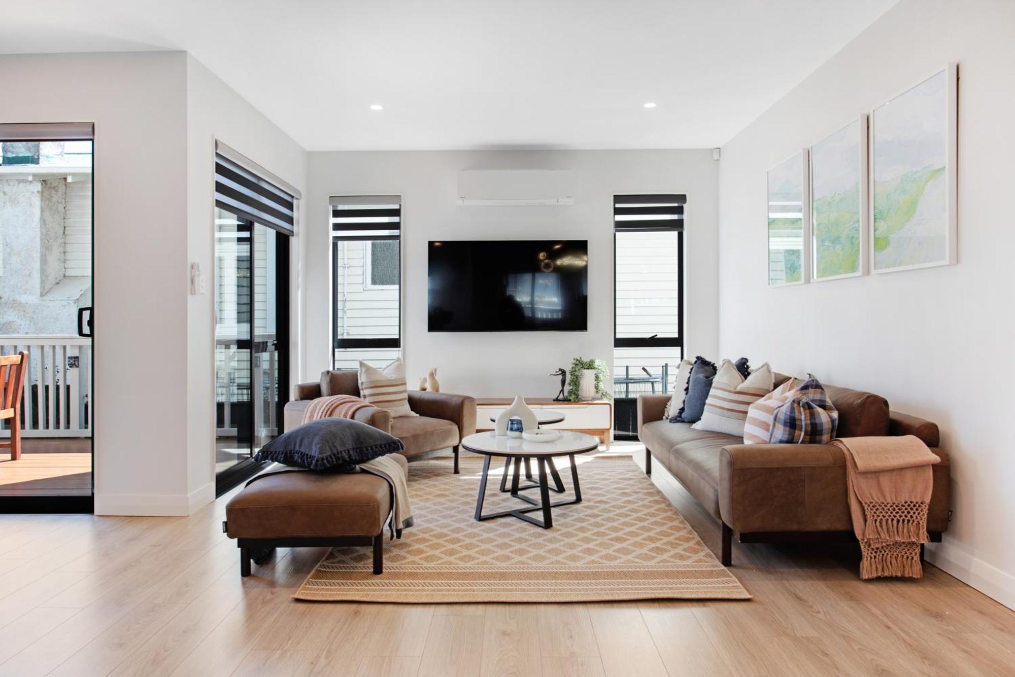 Holiday home Oasis Townhouse With Parking And Air-con