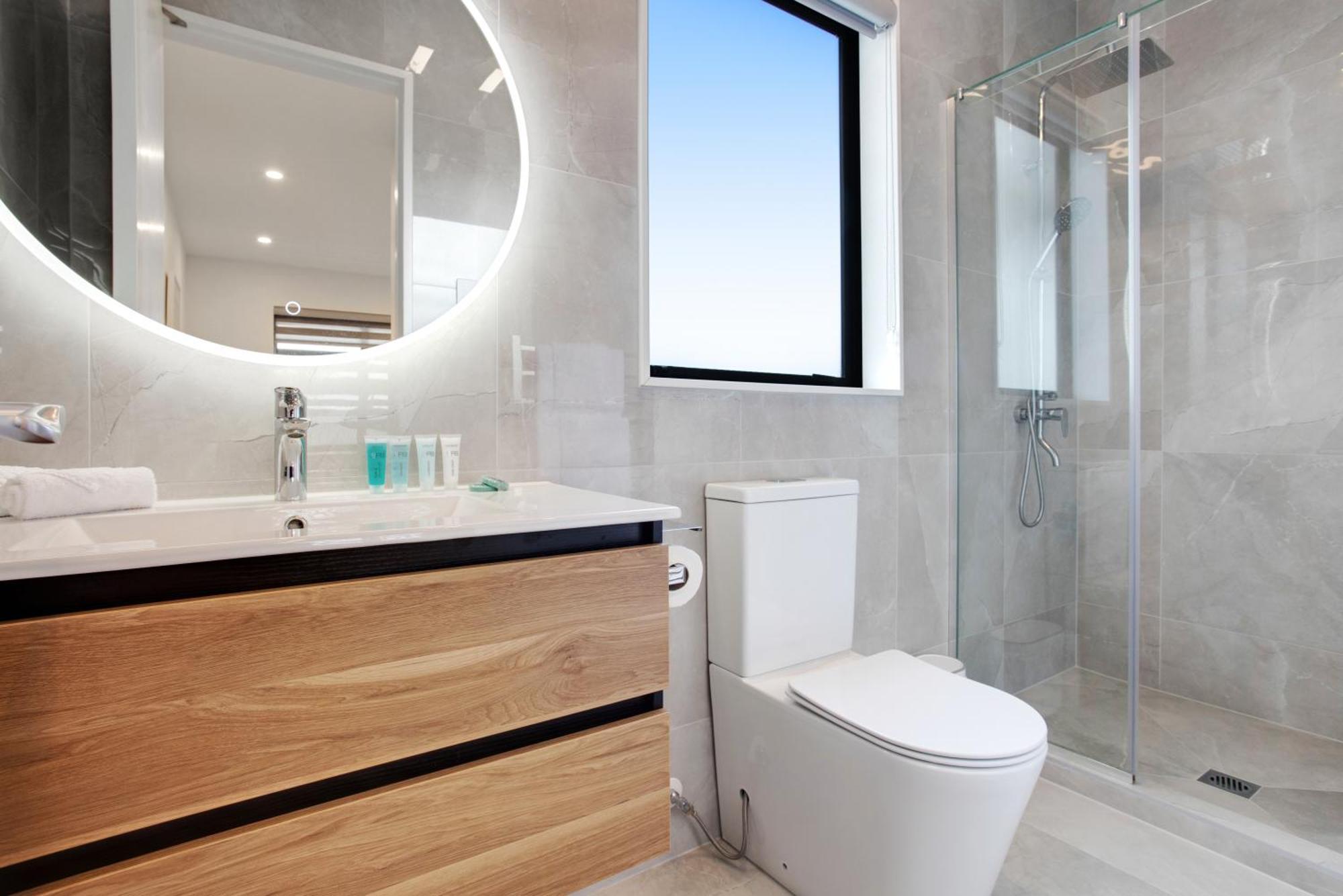 Oasis Townhouse With Parking And Air-con