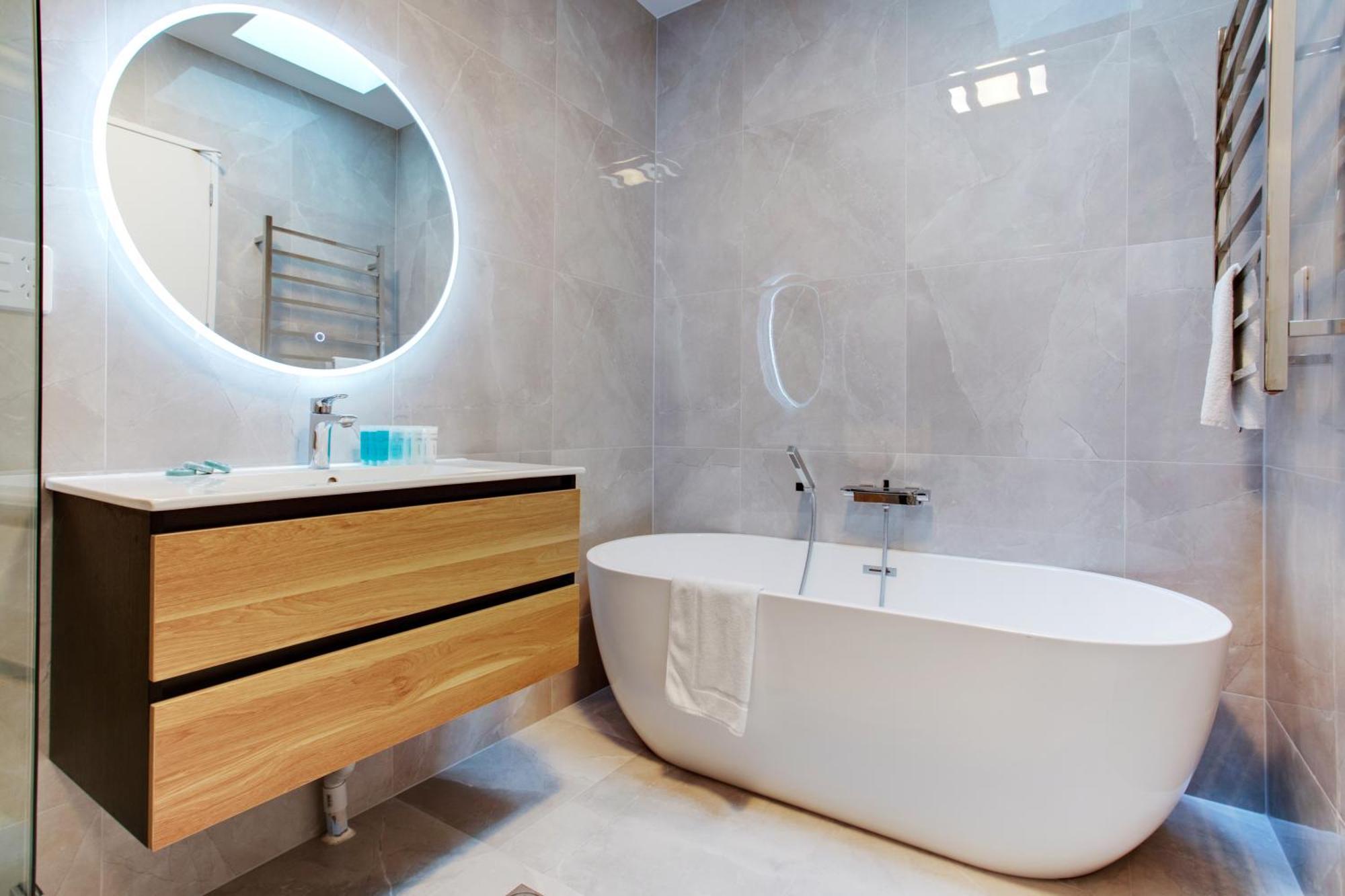 Holiday home Oasis Townhouse With Parking And Air-con *
