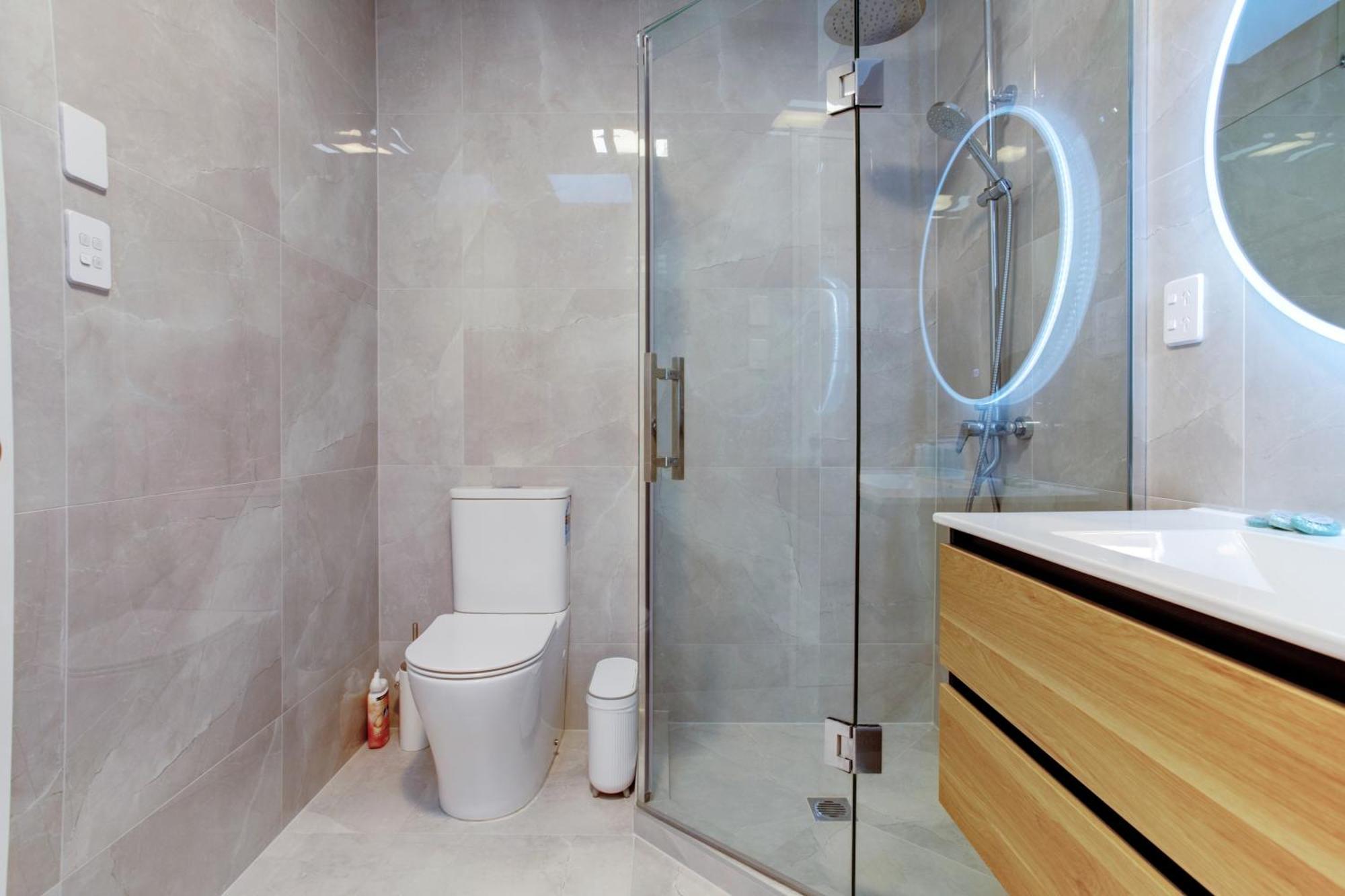 Oasis Townhouse With Parking And Air-con Auckland