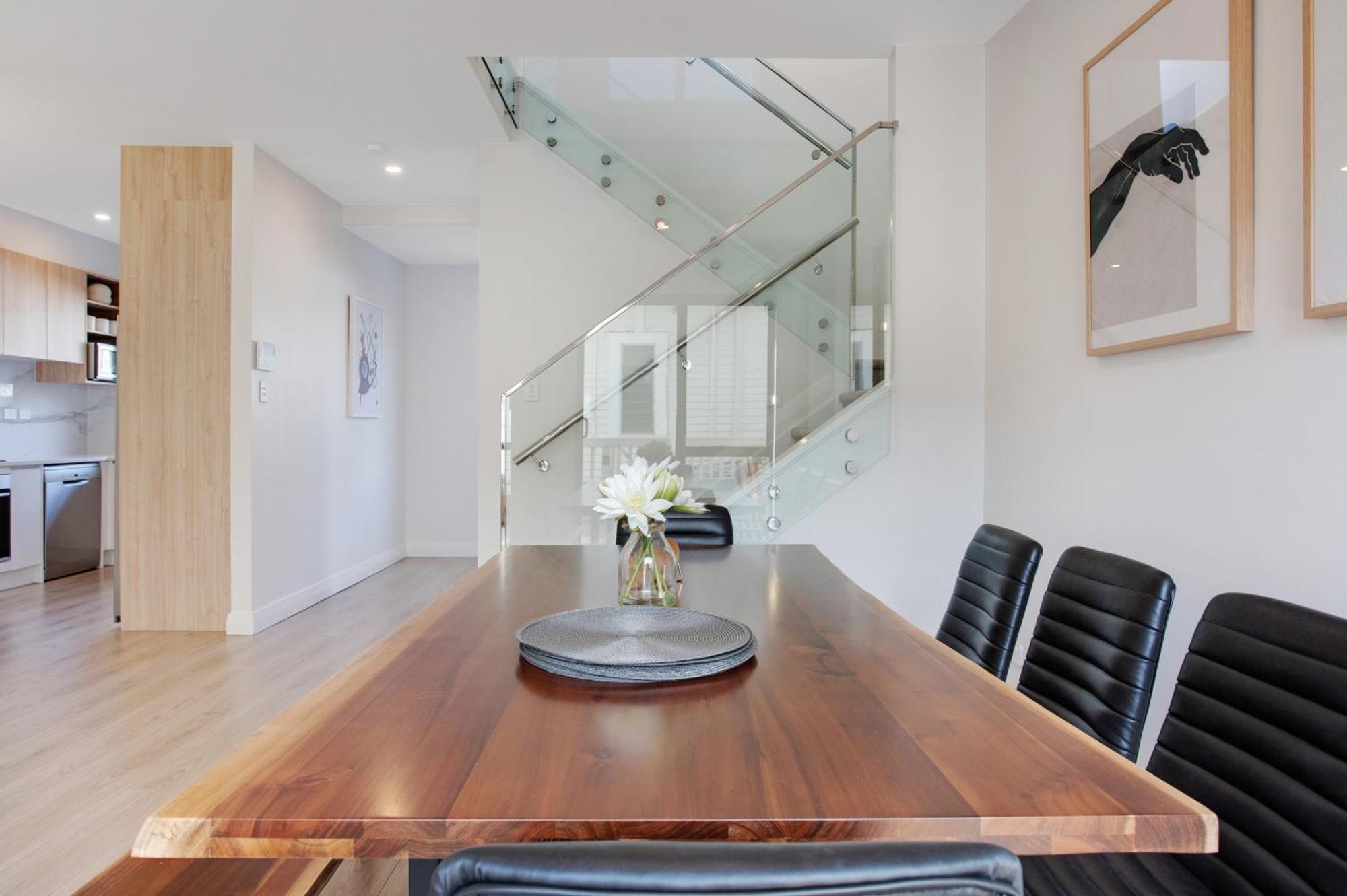 Oasis Townhouse With Parking And Air-con